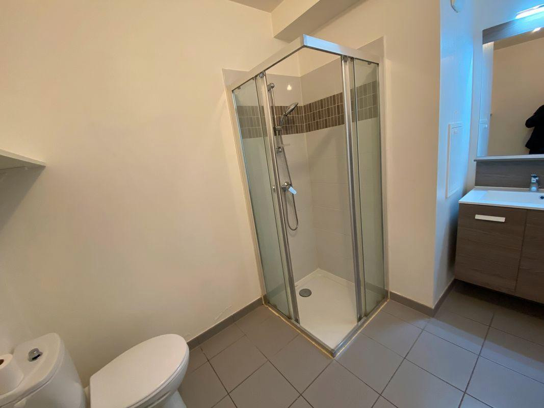 
                                                Location
                                                 Studio 26m2 Pontoise proximité gare et centre