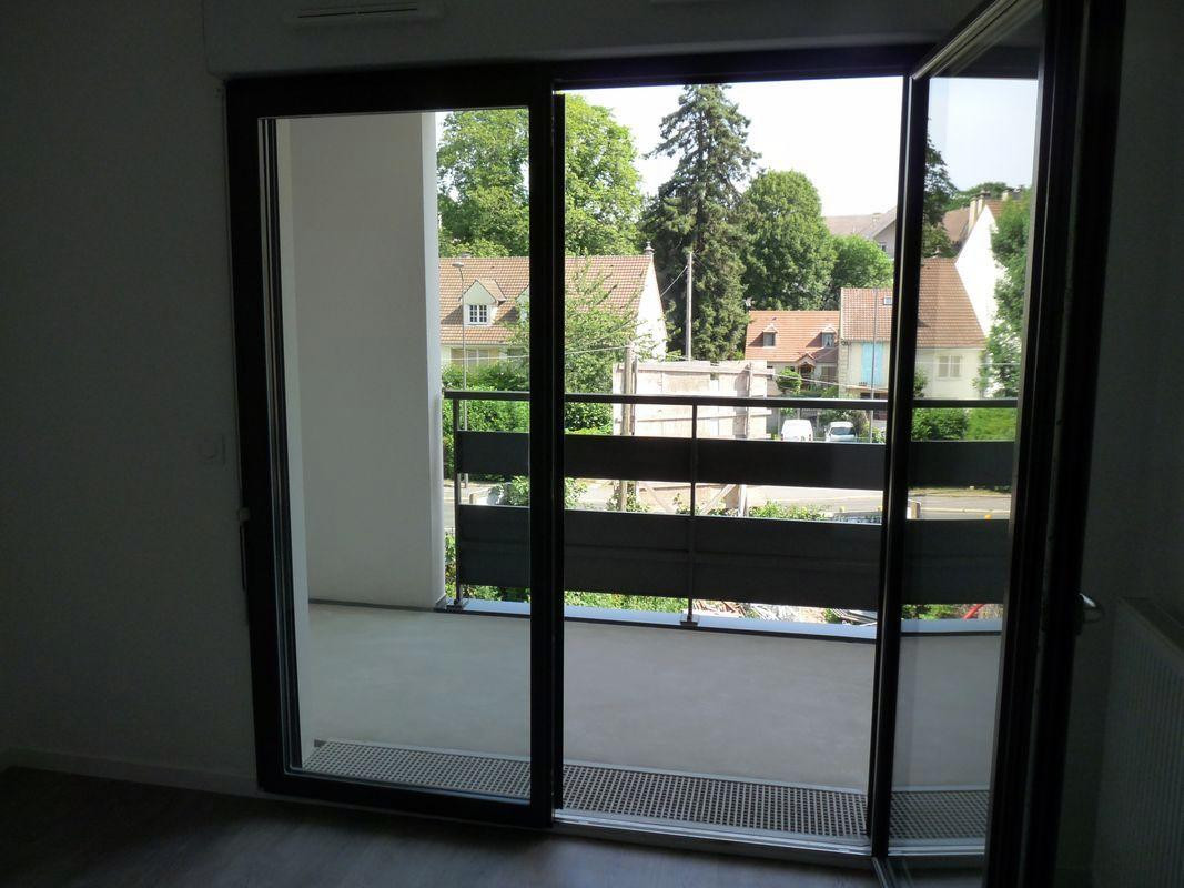 
                                                Location
                                                 Studio 26m2 Pontoise proximité gare et centre