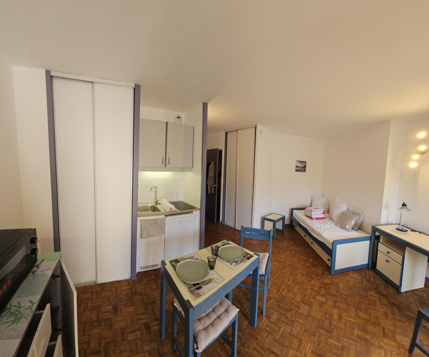 
                                                Location
                                                 Studio 28 m2 Lyon 7ème 624 €