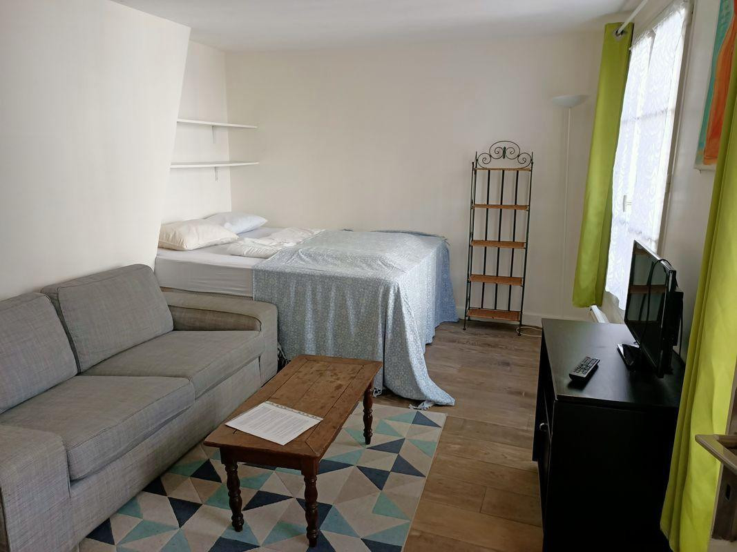 
                                                Location
                                                 Studio 28m² proche Panthéon-Notre Dame