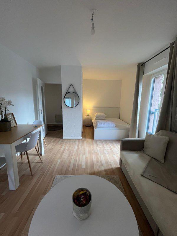 
                                                Location
                                                 Studio 28m2 meublée