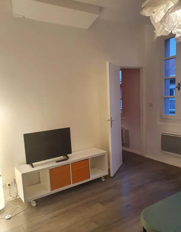 
                                                Location
                                                 Studio 29M² Meublé 598E Patte d'oie jean Brunhes