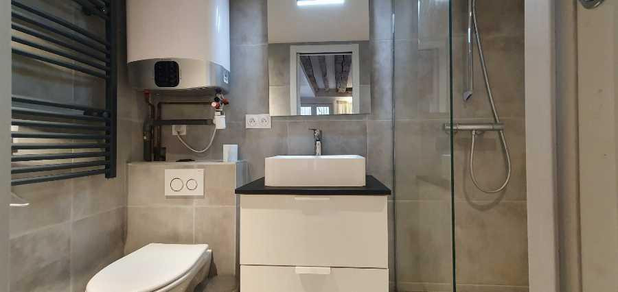
                                                Location
                                                 Studio 30 m2 dans le Marais