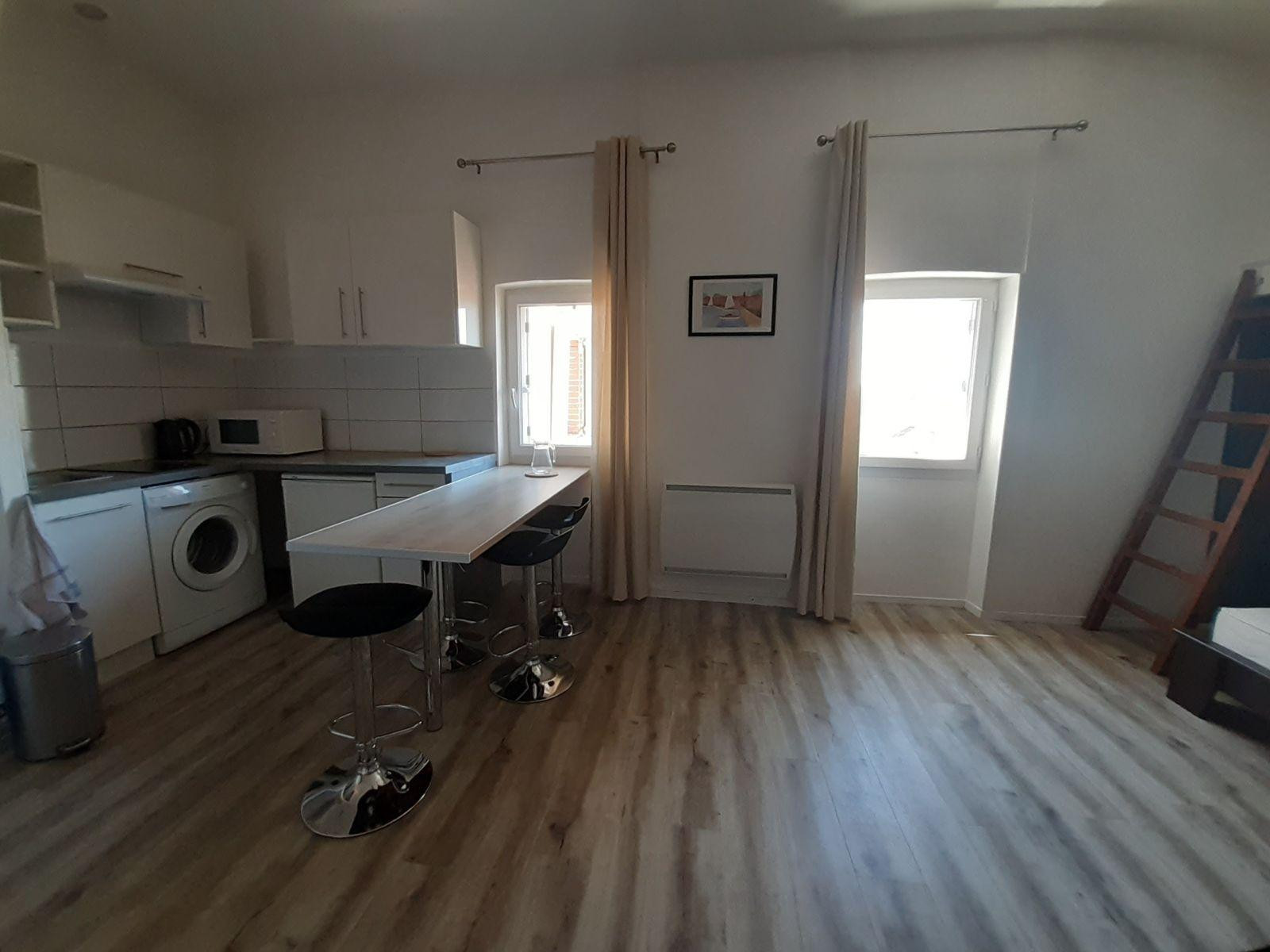 
                                                Location
                                                 Studio 30m² meublé Hypercentre historique Lavaur