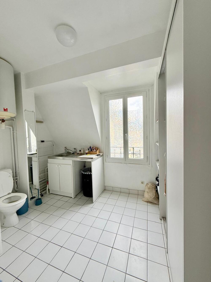 
                                                Vente
                                                 Studio 30m2 Avenue Raymond Poincaré