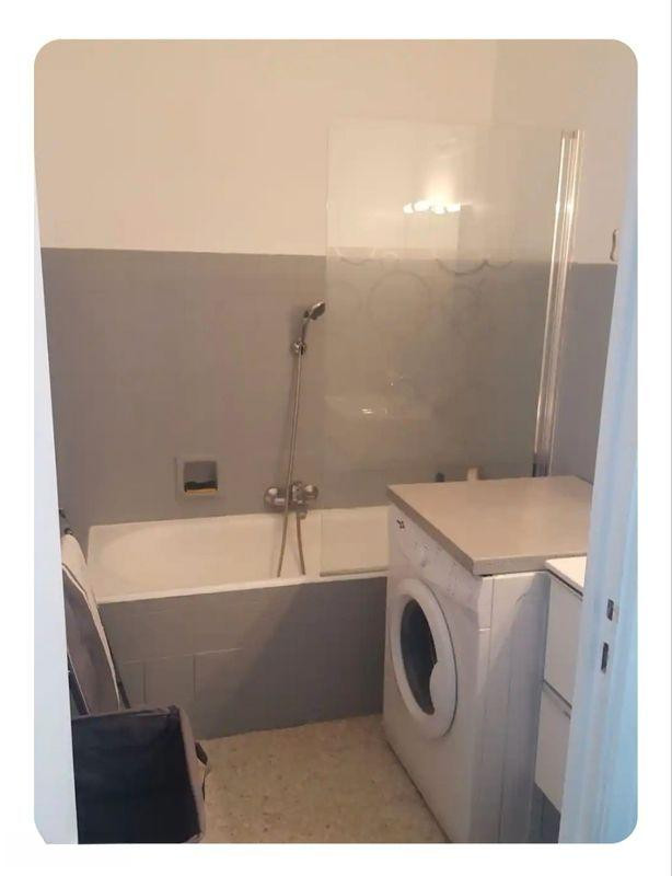 
                                                Location
                                                 Studio 31 M2 la madeleine