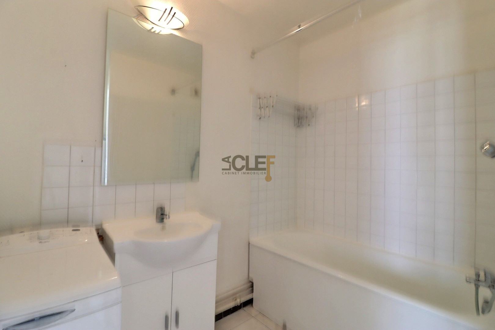 
                                                Location
                                                 Studio - 32m² - Issy les Moulineaux