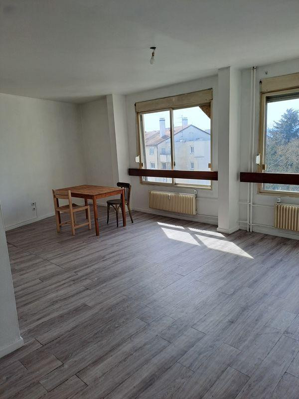 
                                                Location
                                                 Studio 33m2 proximité ESPS