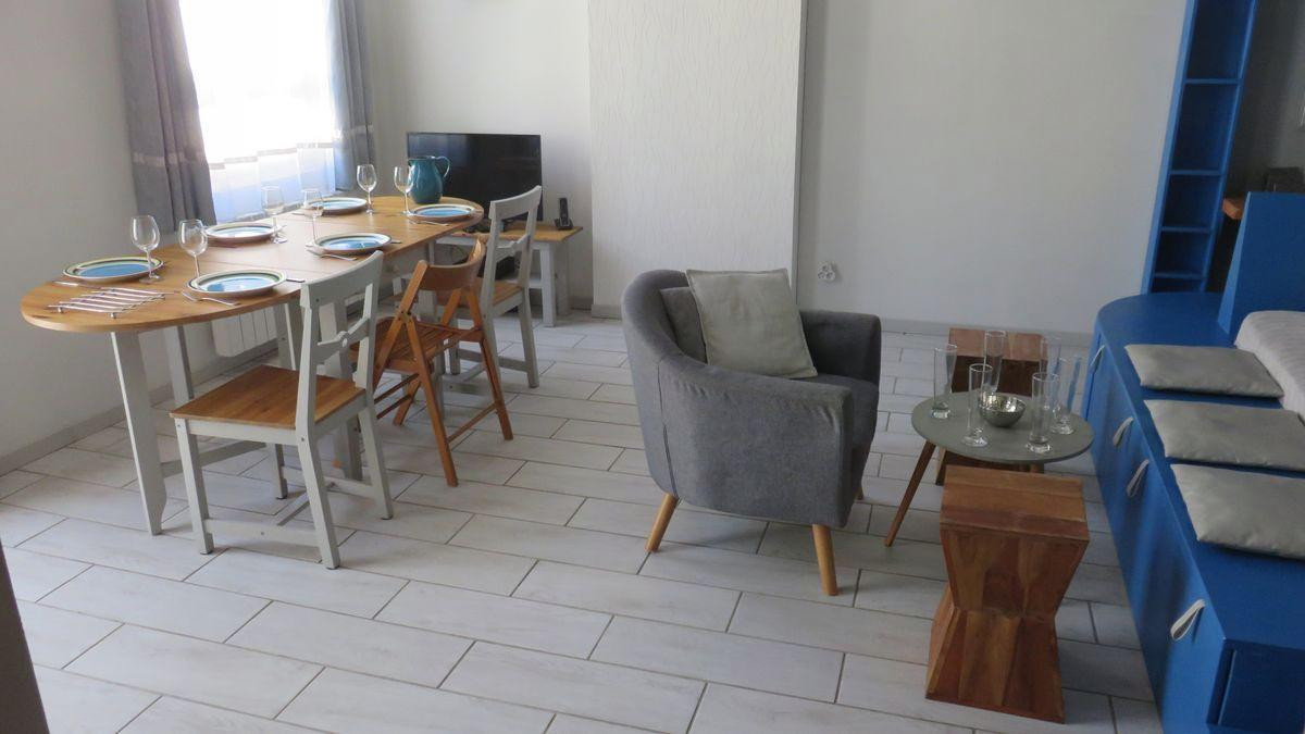 
                                                Location
                                                 Studio 34 m², meublé, calme, Timone / Castellane