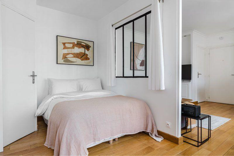 
                                                Location
                                                 Studio 35m2 refait à neuf