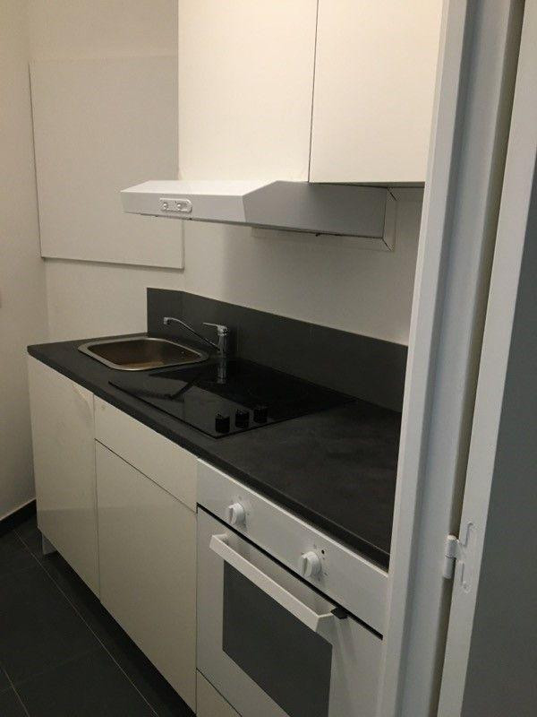 
                                                Location
                                                 Studio 36m² refait à neuf avec balcon
