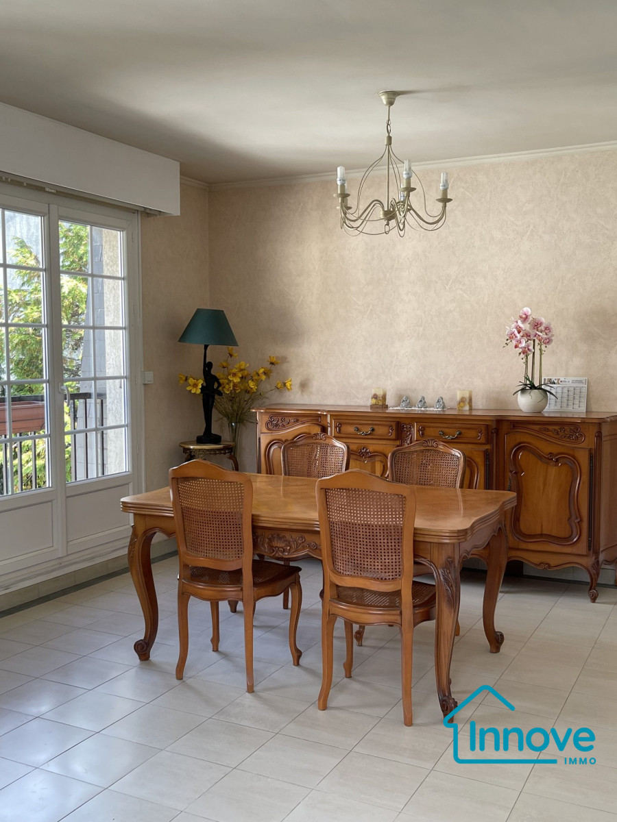 
                                                Vente
                                                 Studio - 38 m2 - Jonchère