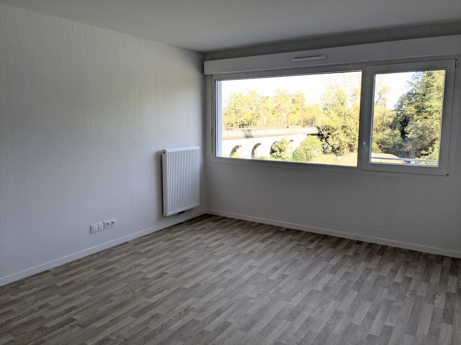 
                                                Location
                                                 Studio