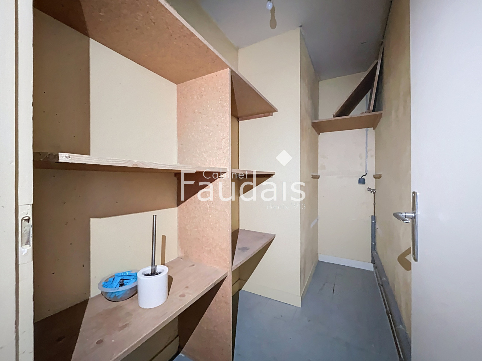 
                                                Location
                                                 Studio 