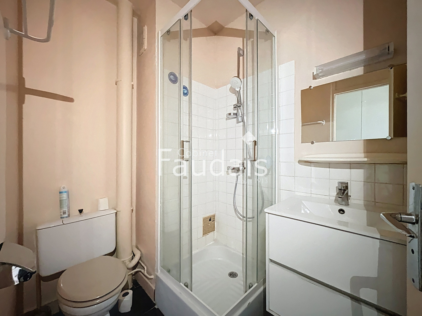 
                                                Location
                                                 Studio 