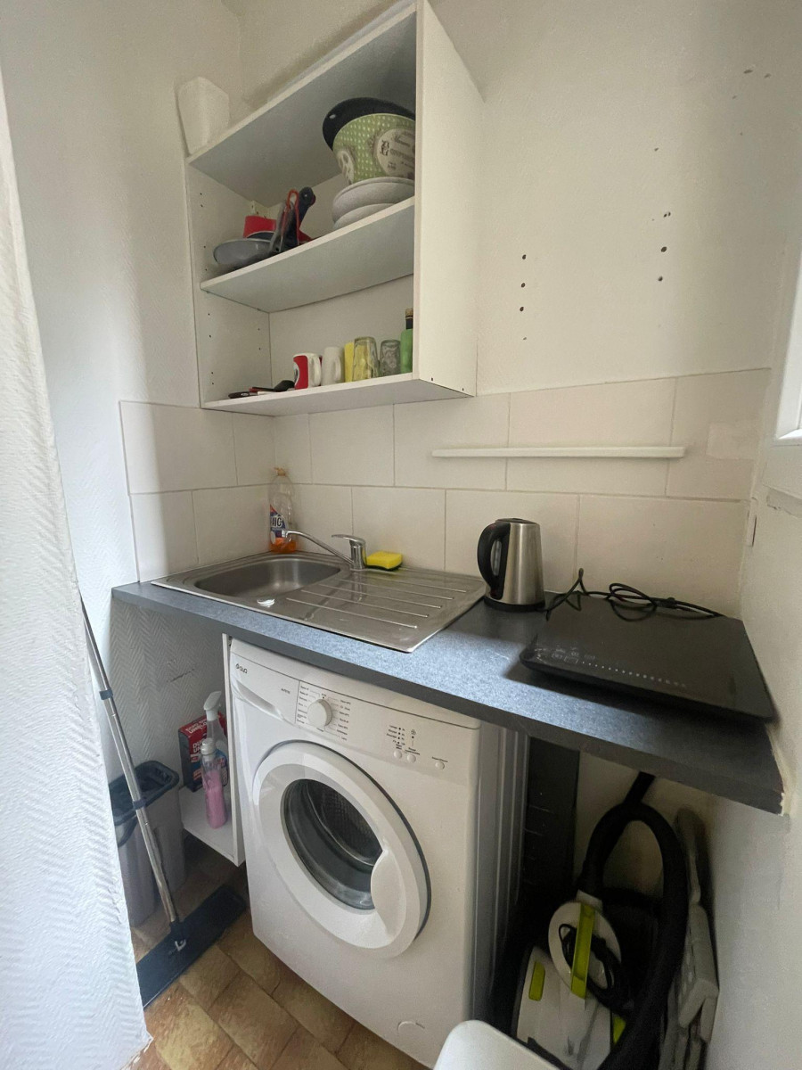 
                                                Vente
                                                 Studio