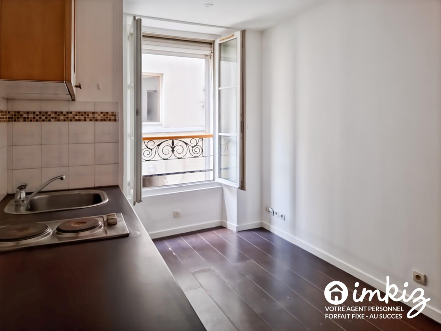 
                                                Vente
                                                 Studio 9m2 - au pied du Sacré Cœur - DPE B
