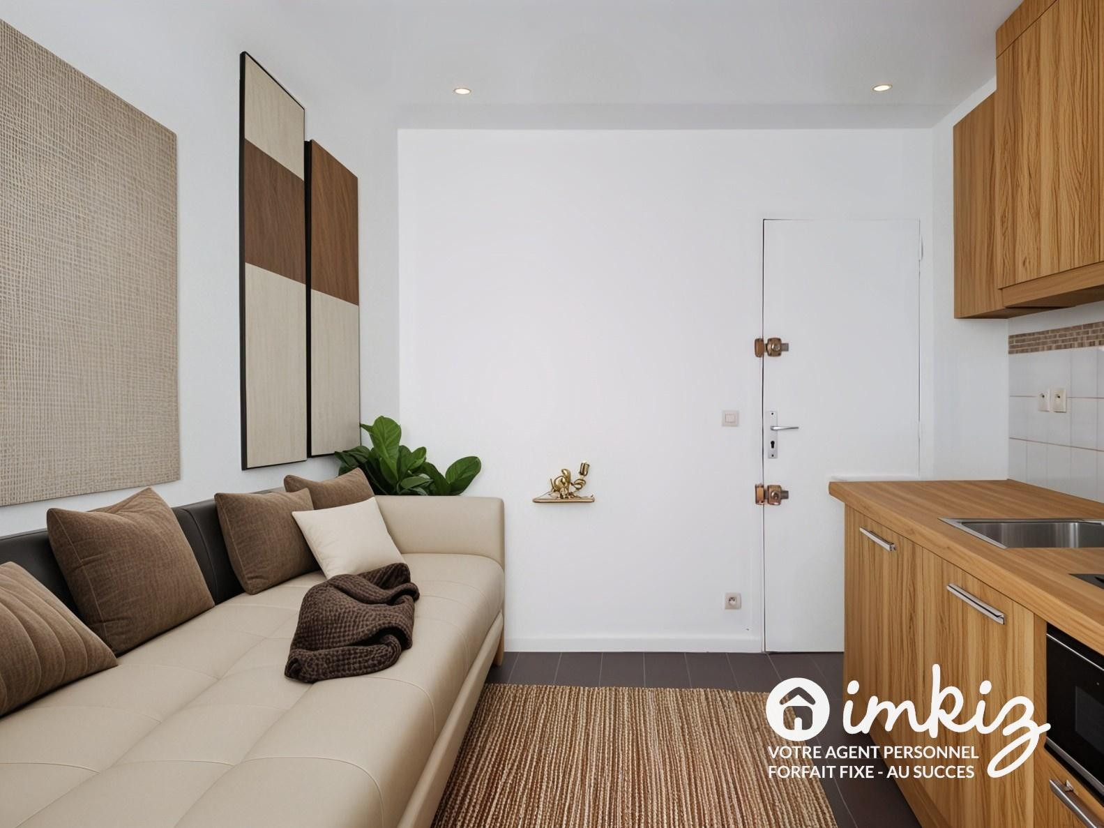 
                                                Vente
                                                 Studio 9m2 - au pied du Sacré Cœur - DPE B