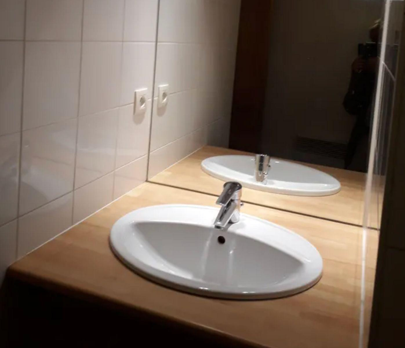 
                                                Location
                                                 STUDIO A 300 M de BELLECOUR