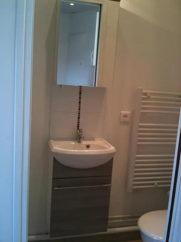 
                                                Location
                                                 Studio à deux pas de l'arc de triomphe