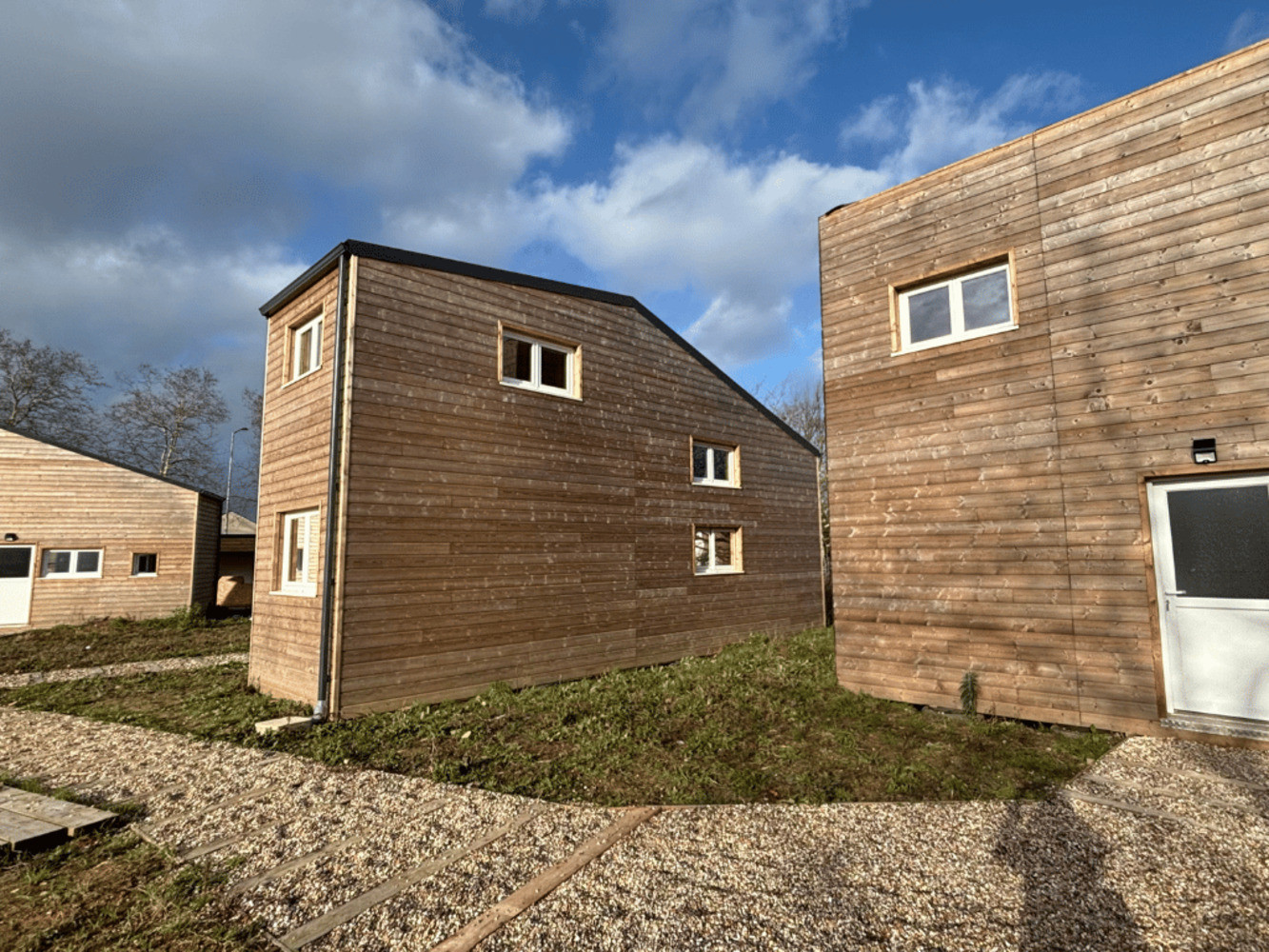 
                                                Location
                                                 Studio à Evry (91000) - Tiny House en bois