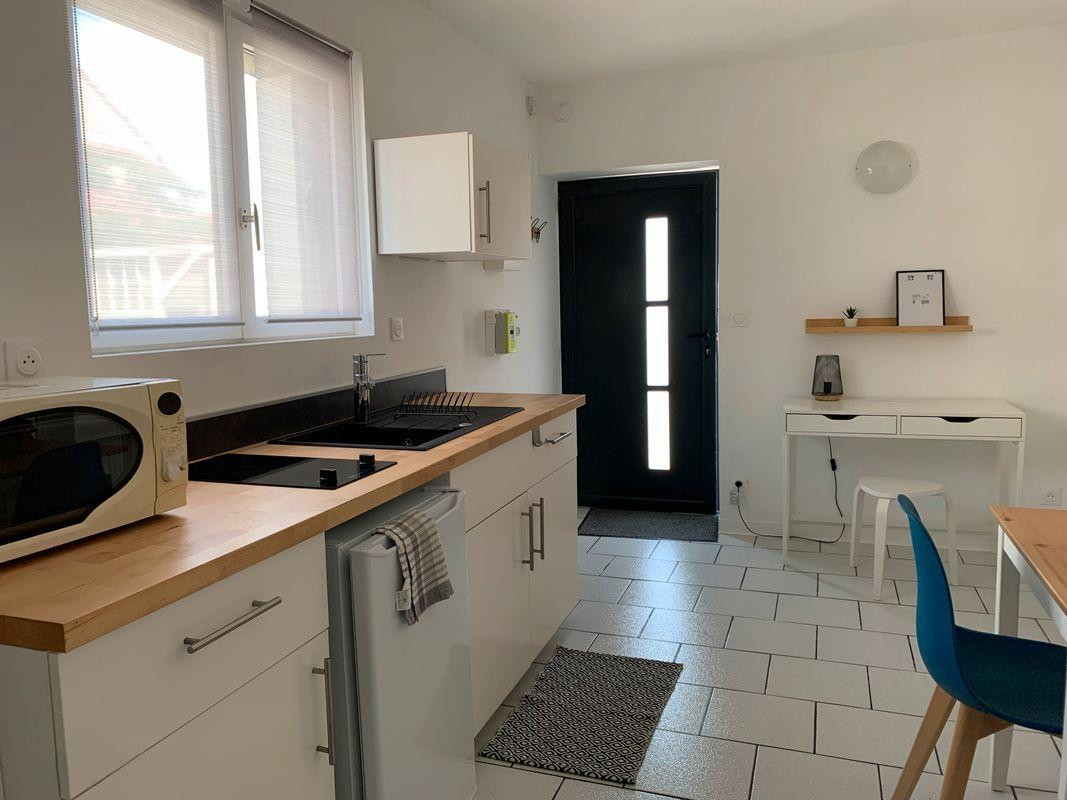 
                                                Location
                                                 Studio A LOUER 20,3 m² 445 TCC