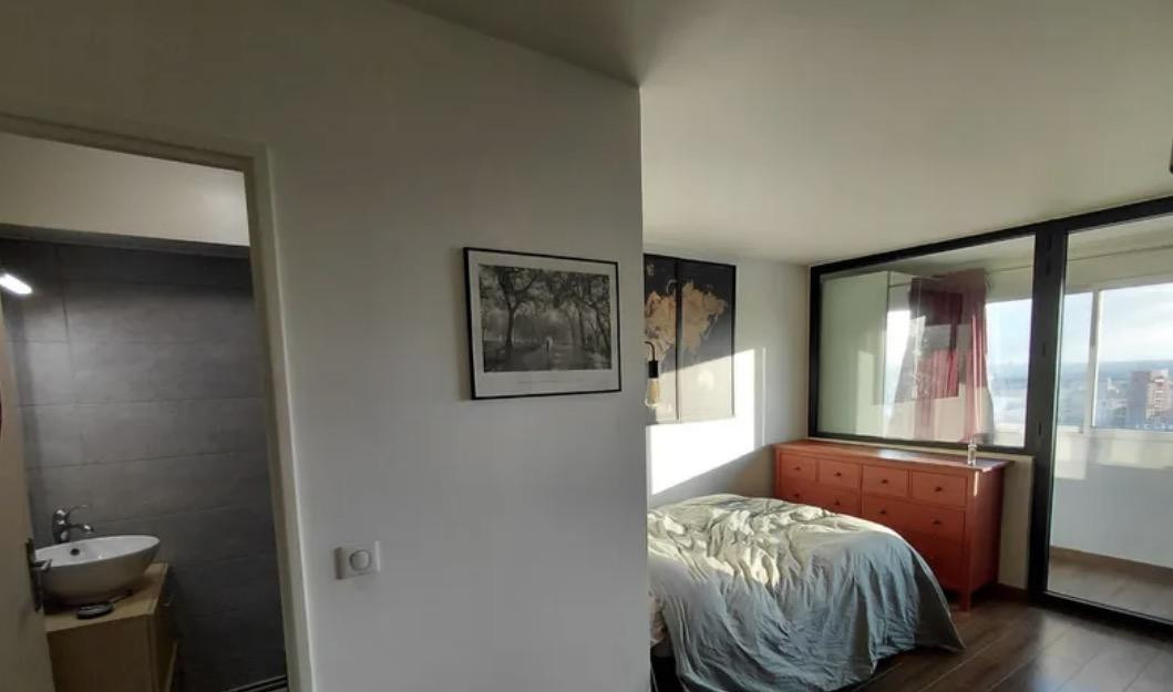 
                                                Location
                                                 Studio à louer