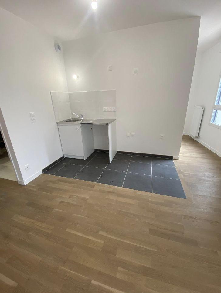 
                                                Location
                                                 Studio à louer