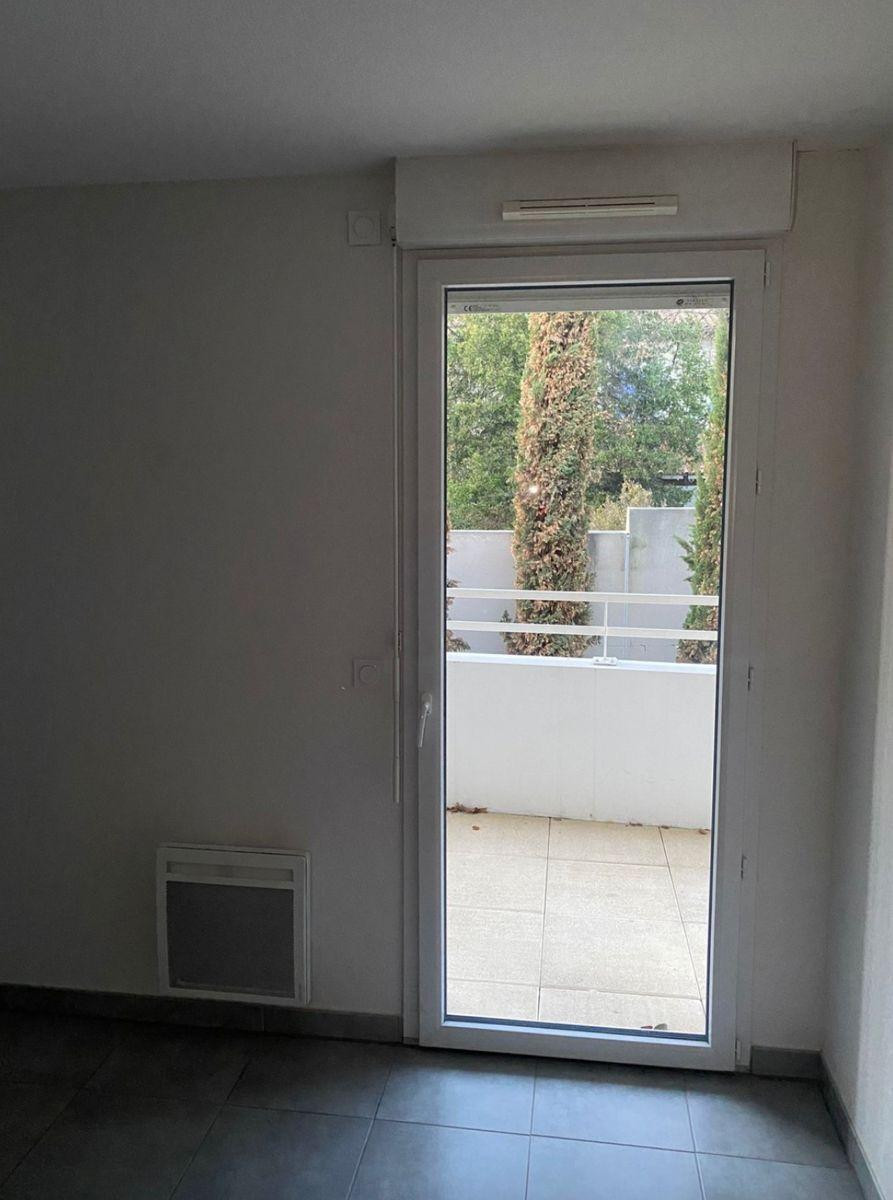 
                                                Location
                                                 Studio à louer