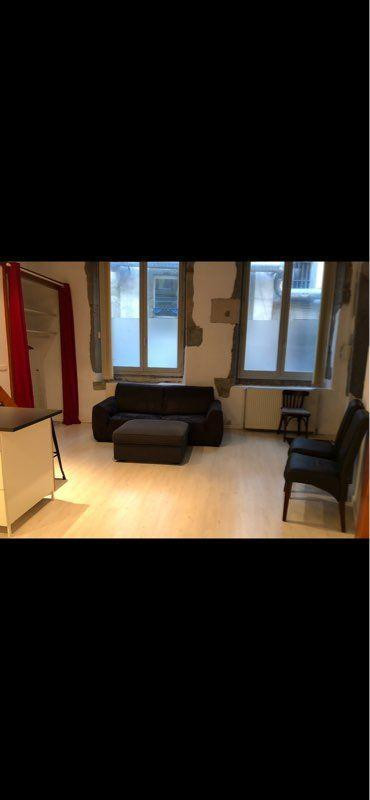 
                                                Location
                                                 Studio à louer