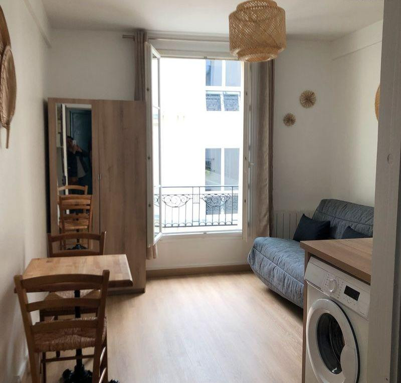 
                                                Location
                                                 Studio à louer
