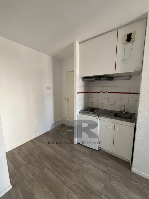 
                                                Location
                                                 Studio à louer fonctionnel - coeur de ville/gare