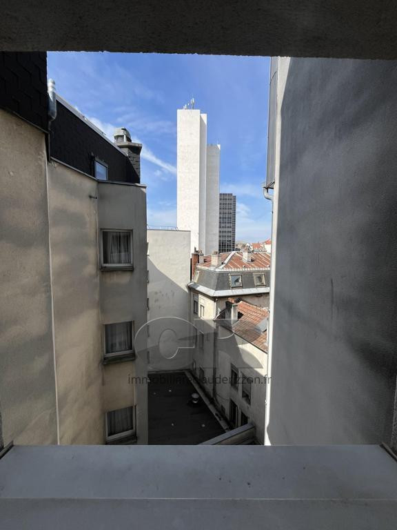 
                                                Location
                                                 Studio à louer fonctionnel - coeur de ville/gare