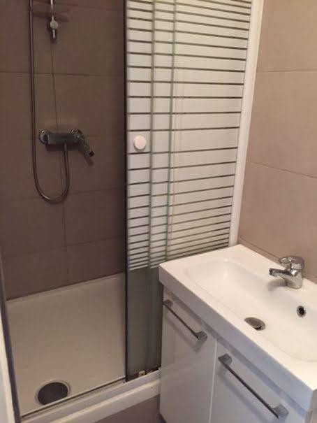 
                                                Location
                                                 Studio à louer Paris 18è