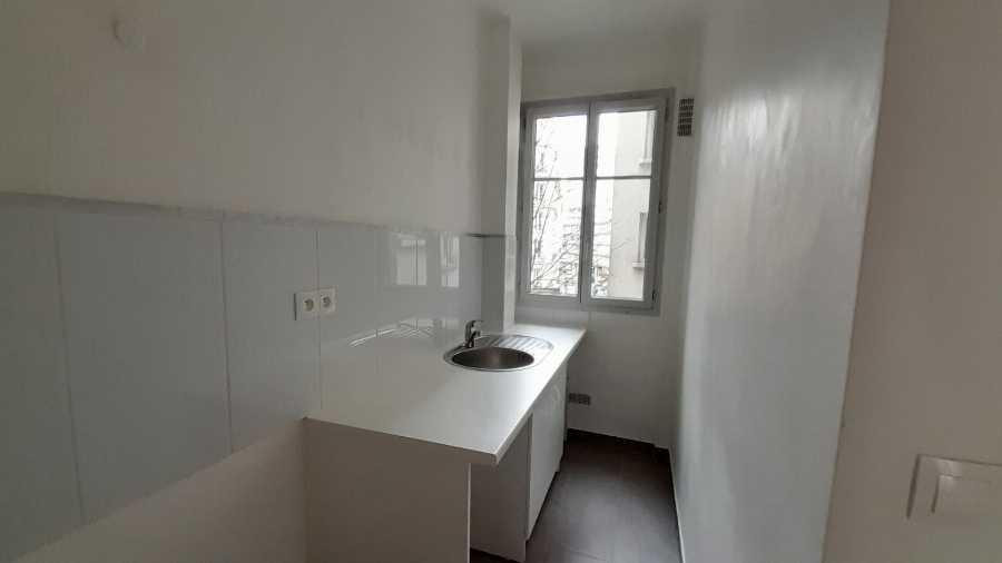 
                                                Location
                                                 Studio à louer Paris XV