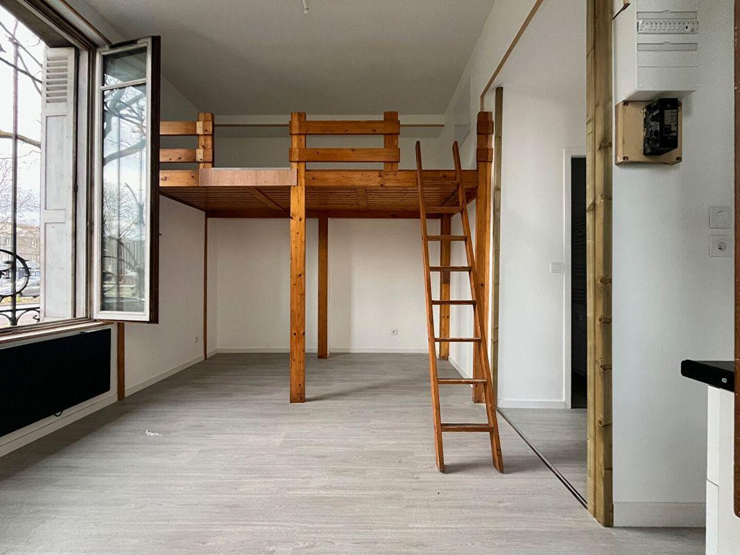 
                                                Location
                                                 Studio à louer Rouen