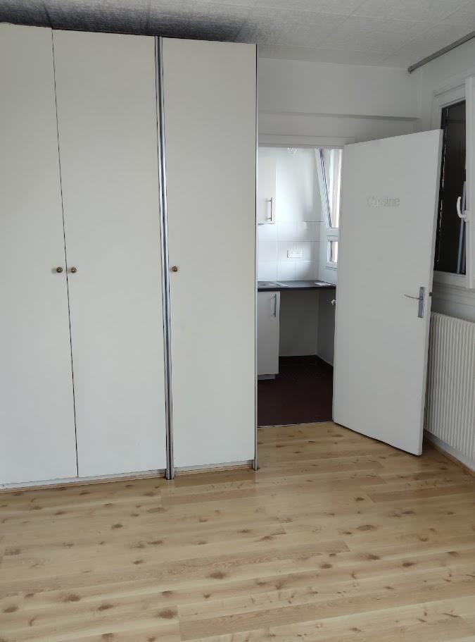 
                                                Location
                                                 Studio à Vanves