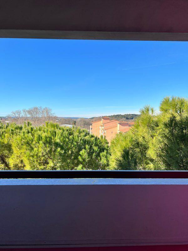 
                                                Location
                                                 Studio Aix en Provence