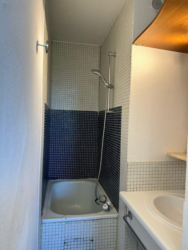 
                                                Location
                                                 Studio Aix en Provence