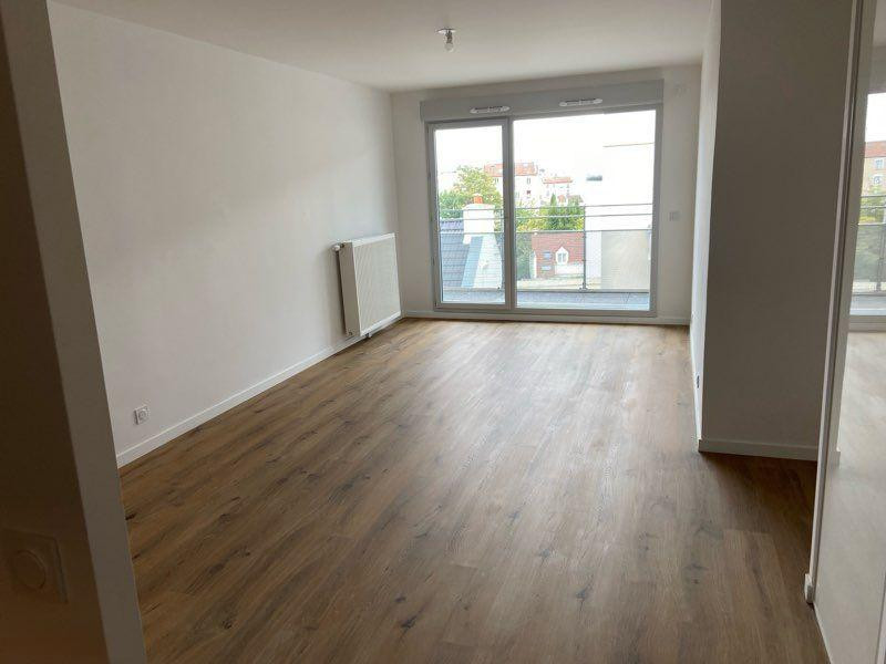 
                                                Location
                                                 Studio Alfortville
