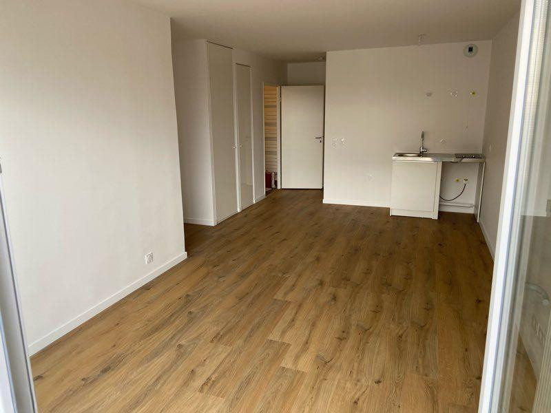 
                                                Location
                                                 Studio Alfortville