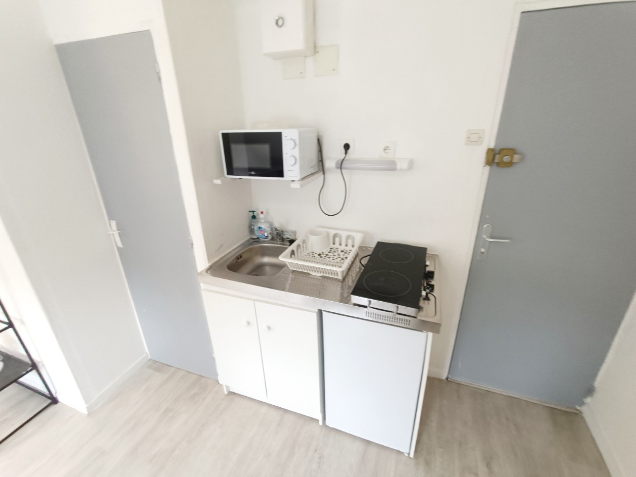 
                                                Location
                                                 Studio Amiens Gare proche centre