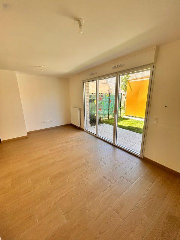 
                                                Location
                                                 Studio, appartement 30 m² Aubervilliers
