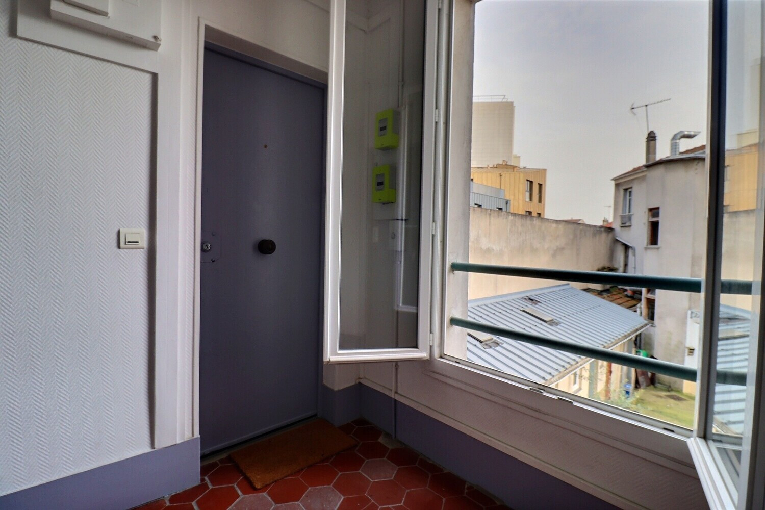 
                                                Vente
                                                 Studio Arceuil sur cours