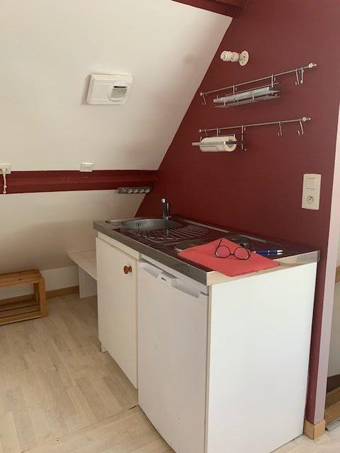 
                                                Location
                                                 STUDIO AU CALME