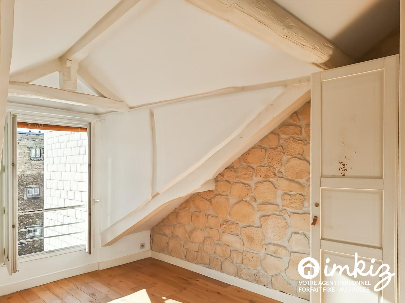 
                                                Vente
                                                 Studio au cœur des batignolles