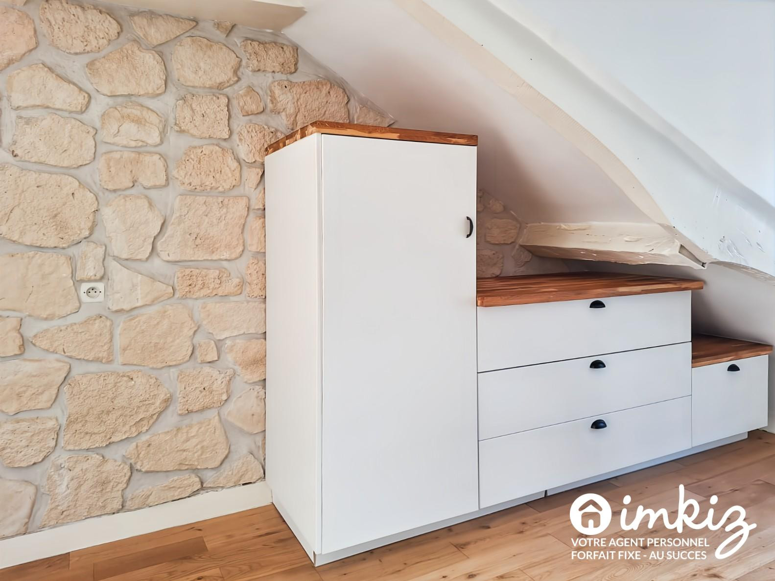 
                                                Vente
                                                 Studio au cœur des batignolles