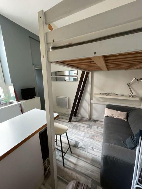 
                                                Location
                                                 Studio aux portes de Paris à Saint-Mandé