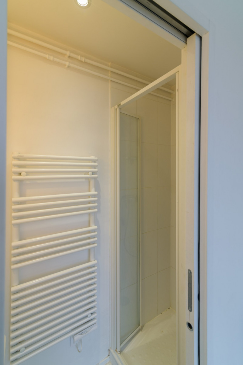 
                                                Vente
                                                 Studio avec balcon