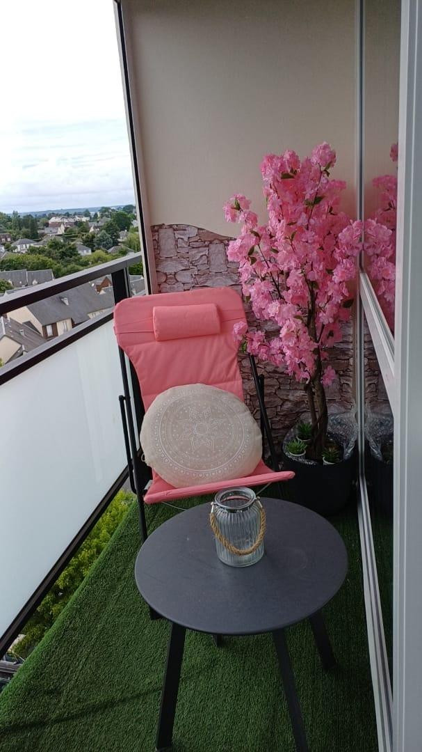 
                                                Location
                                                 Studio  avec balcon  -  Chambray-lès-Tours